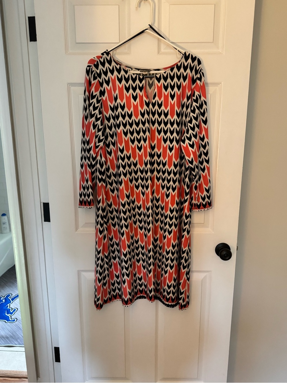 Haani Coral, Black & White Chevron-Print Long Sleeve Dress